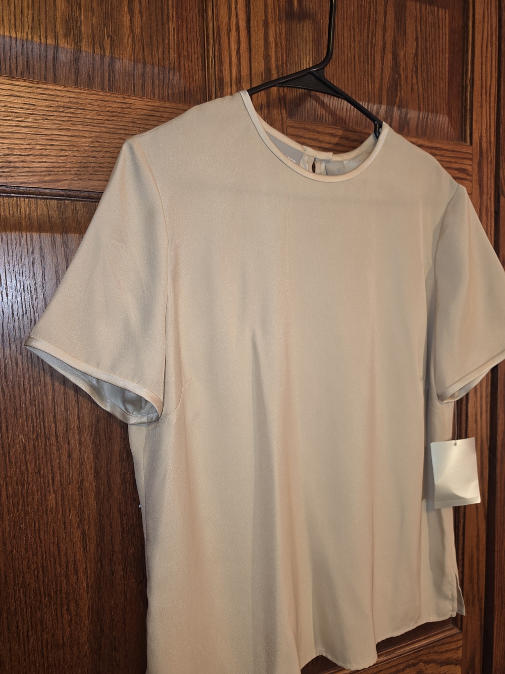 Women's Cream Short-Sleeve Crew Neck Silky Shirt